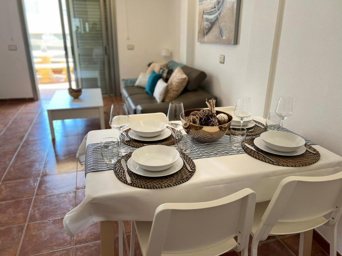 Apartamentos Vista Marina - El Medano エクステリア 写真