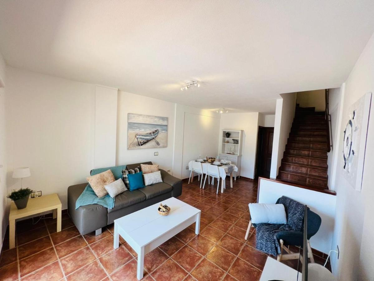 Apartamentos Vista Marina - El Medano エクステリア 写真